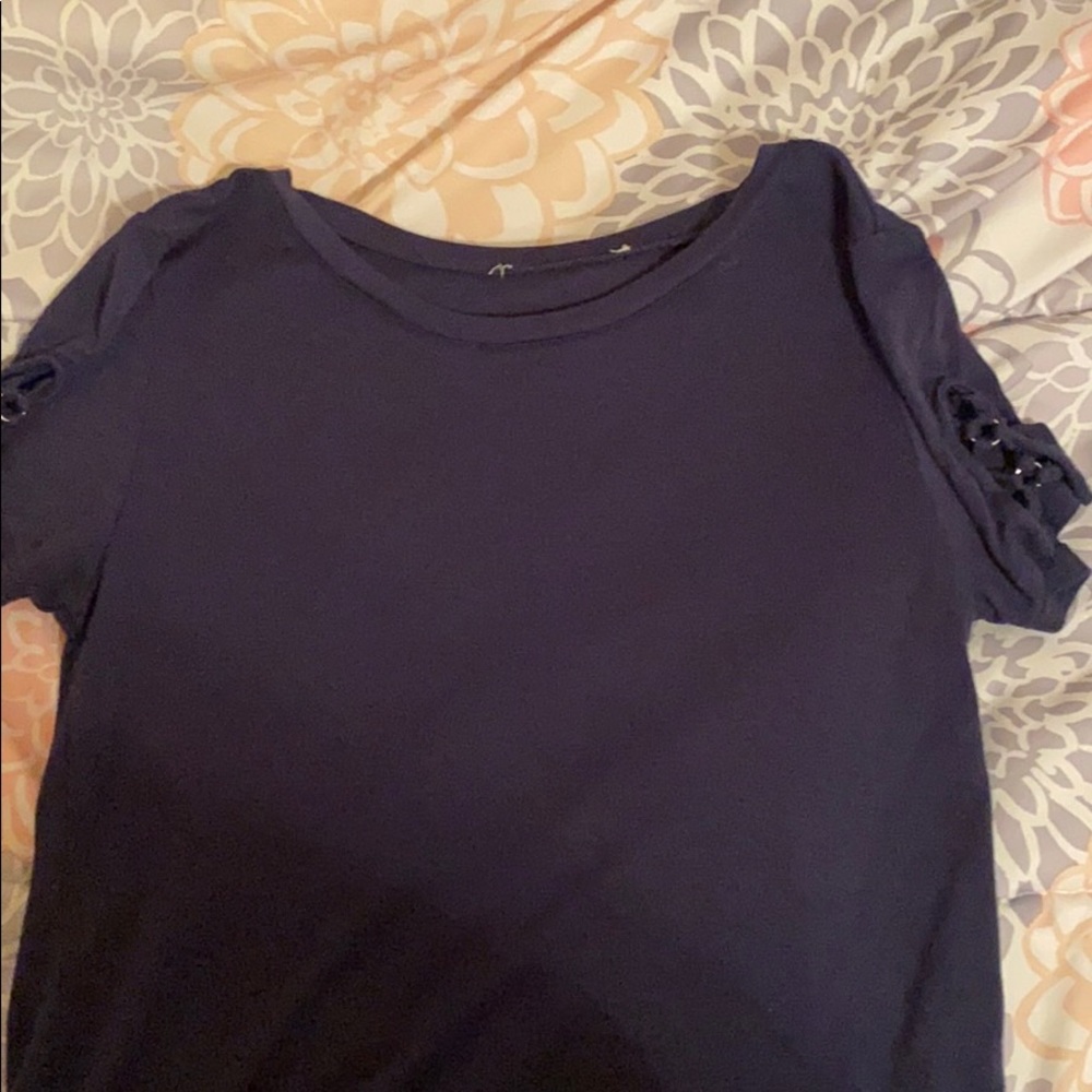 Medium shirt